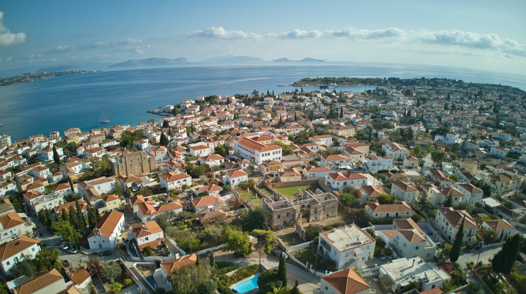 Οικόπεδο 135 τ.μ. προς πώληση, Κέντρο Σπετσών