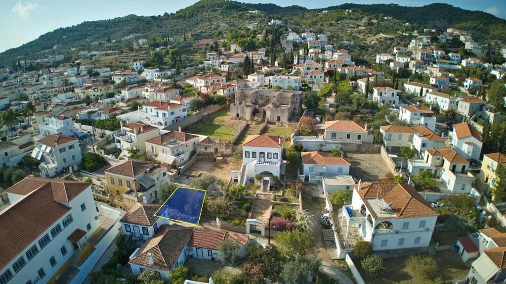 Οικόπεδο 130 τ.μ. προς πώληση, Κέντρο Σπετσών