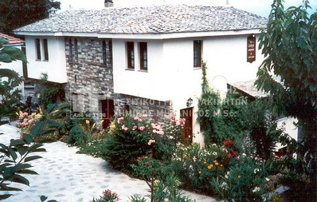 Apartment complex 280sqm for sale-Mouresi » Tsagkarada