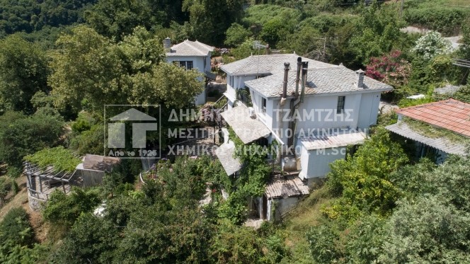 Συγκρότημα διαμερισμάτων 280 τ.μ. πρός πώληση, Μαγνησία, Μούρεσι
