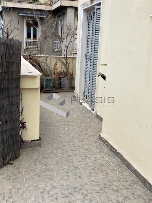 Επιχειρηματικό κτίριο 1.000 τ.μ. πρός πώληση, Αθήνα - Κέντρο, Εξάρχεια - Νεάπολη
