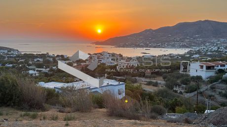 Οικόπεδο 1.560τ.μ. για πώληση-Σύρος
