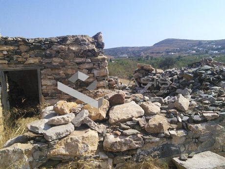 Οικόπεδο 676τ.μ. για πώληση-Σύρος