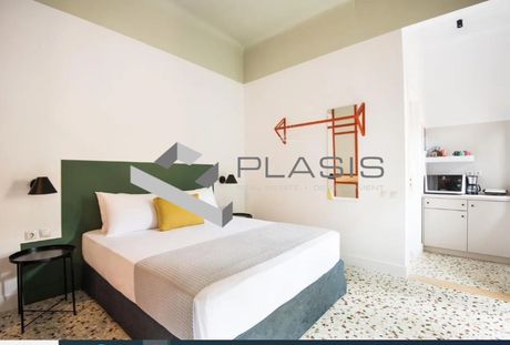 Business bulding 187sqm for sale-Petralona
