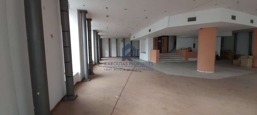 Επιχειρηματικό κτίριο 2.320 τ.μ. πρός ενοικίαση, Θεσσαλονίκη - Κέντρο, Κέντρο