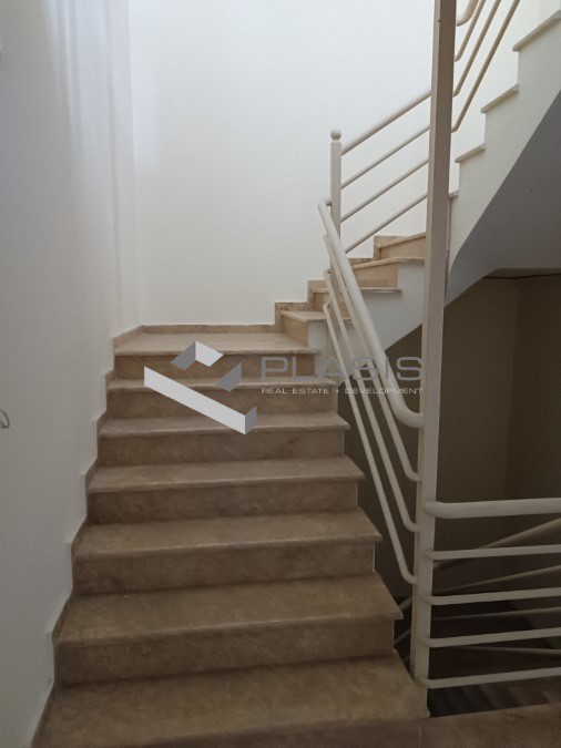 Επιχειρηματικό κτίριο 460 τ.μ. πρός πώληση, Πειραιάς - Προάστια, Νίκαια