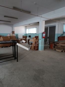 Επιχειρηματικό κτίριο 1.000τ.μ. για πώληση-Λιμάνι