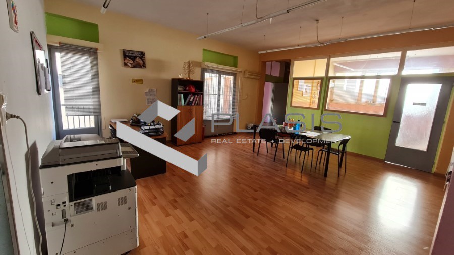 Επιχειρηματικό κτίριο 680 τ.μ. πρός πώληση, Πειραιάς - Προάστια, Νίκαια