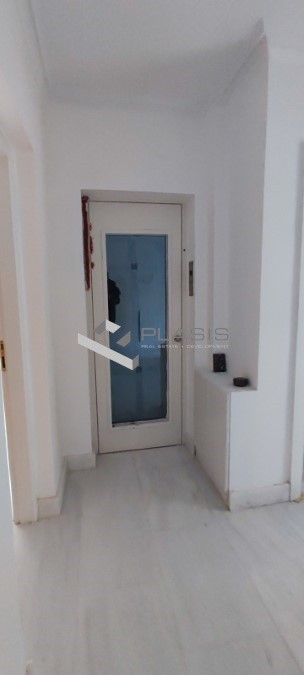 Μονοκατοικία 577 τ.μ. προς πώληση, Πολιτεία