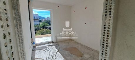 Μεζονέτα 300 τ.μ. προς πώληση