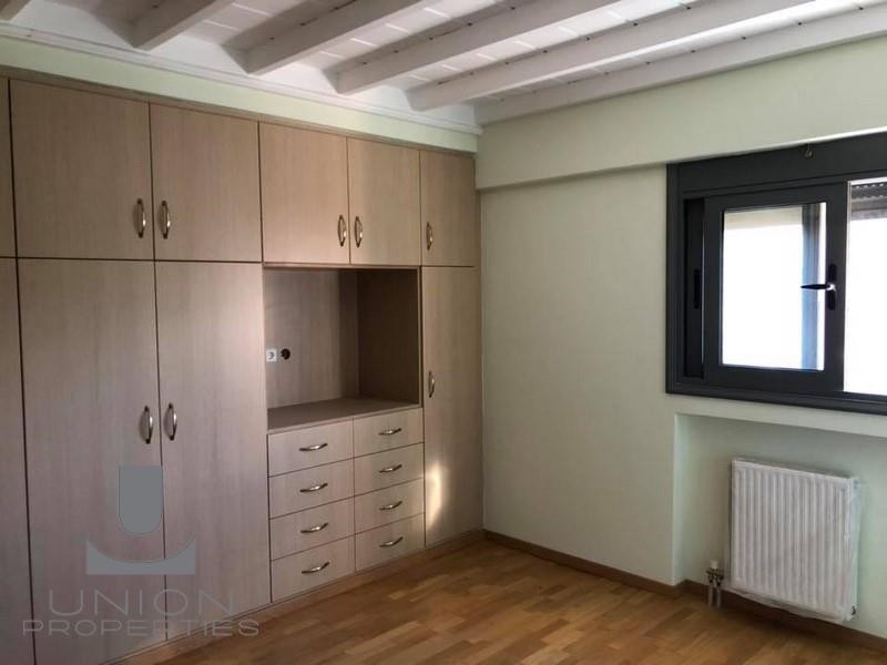 Μεζονέτα 240 τ.μ. πρός πώληση, Αττική - Υπόλοιπο, Καλύβια Θορικού