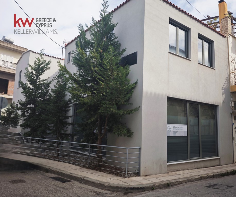 Επιχειρηματικό κτίριο 234,60 τ.μ. πρός πώληση, Αχαΐα, Αίγιο