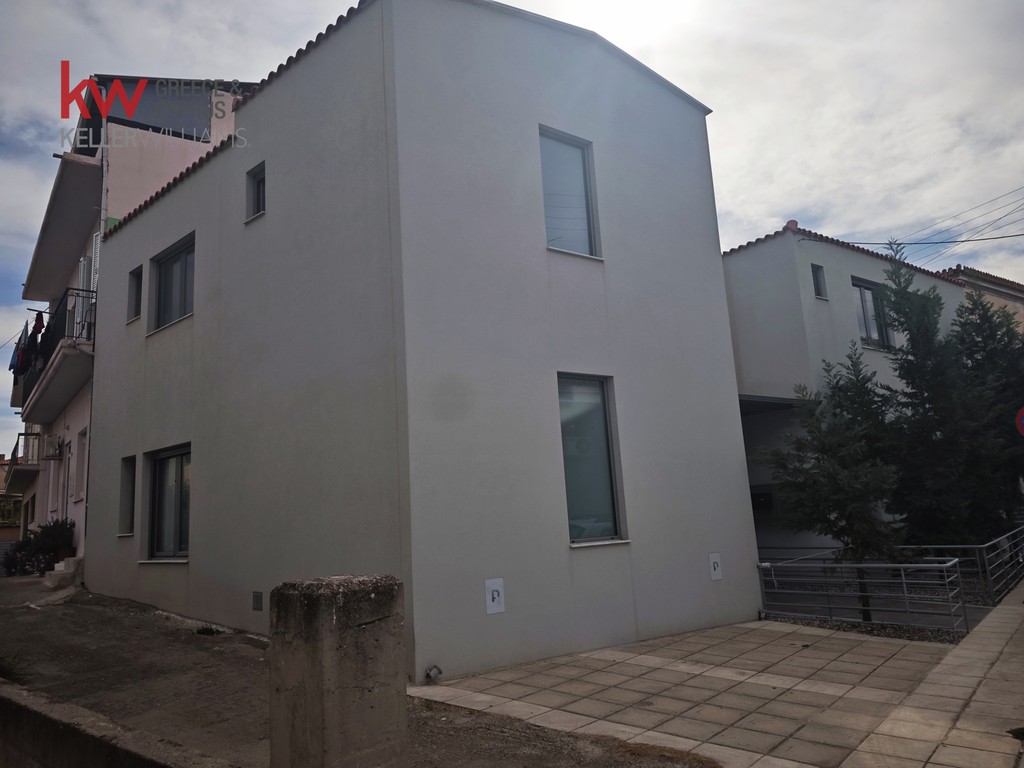 Επιχειρηματικό κτίριο 234,60 τ.μ. πρός πώληση, Αχαΐα, Αίγιο