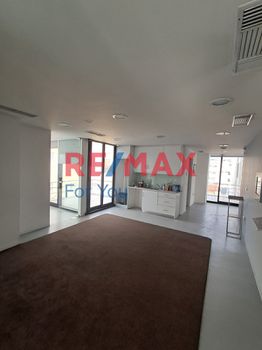Επιχειρηματικό κτίριο 3.380τ.μ. για πώληση-Άλιμος