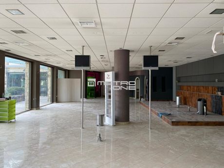 Store 360sqm for rent-Agios Stefanos » Center