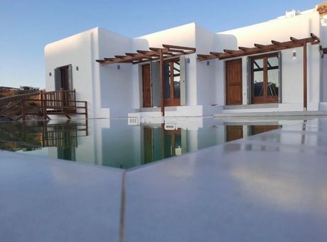 Building 330sqm for sale-Mykonos » Faros Armenistis