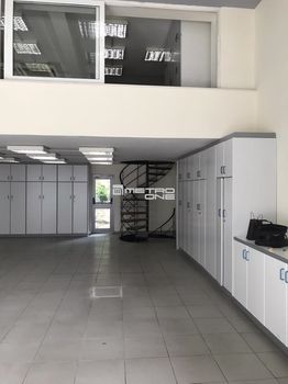 Business bulding 612,19sqm for rent-Aigio » Center