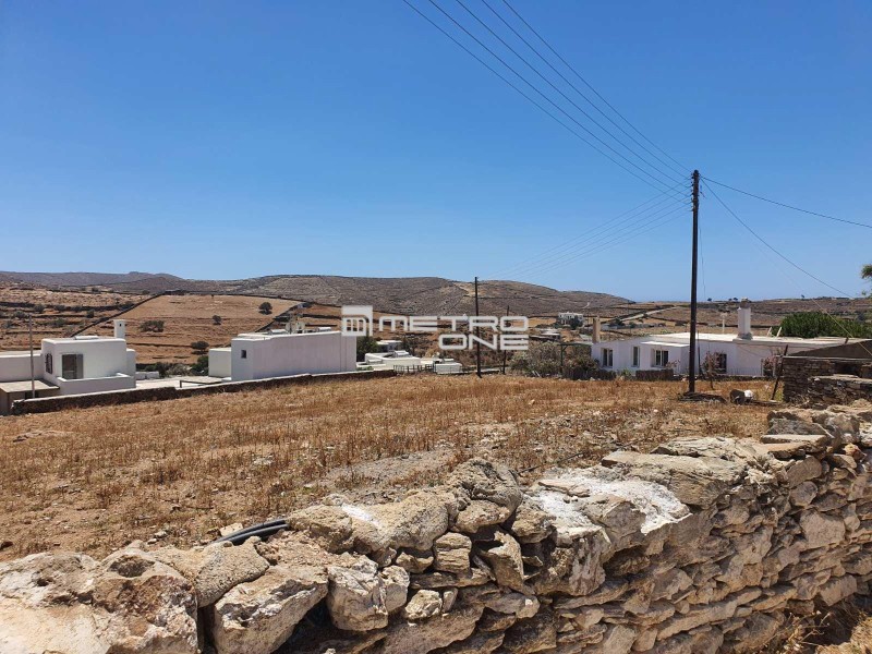 Land plot 2.000 sqm for sale, Petrousa