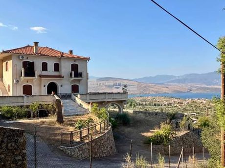 Detached home 515sqm for sale-Galaxidi » Center