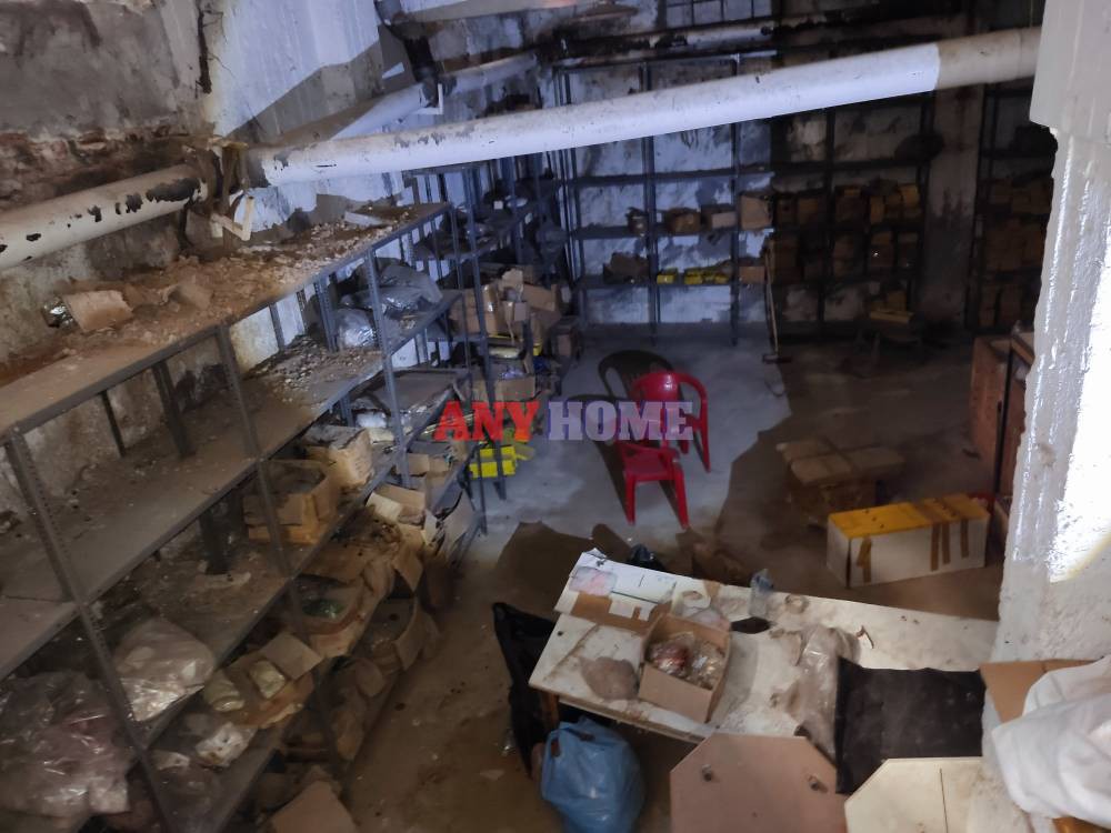 Αποθήκη 260 τ.μ. προς πώληση, Χαριλάου