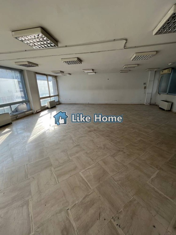 Business bulding 140 sqm for rent, Lefkos Pirgos
