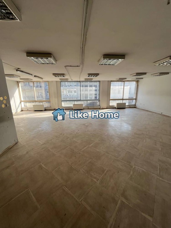 Business bulding 140 sqm for rent, Lefkos Pirgos