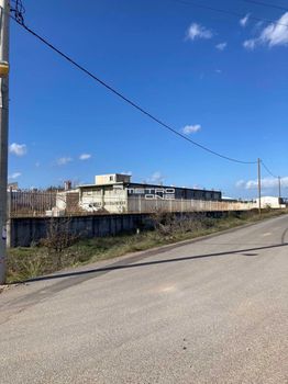 Βιομηχανικός χώρος 1.000τ.μ. για πώληση-Αυλώνα