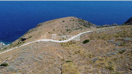 Parcel 4.945sqm for sale-Kea » Main Town - Chora