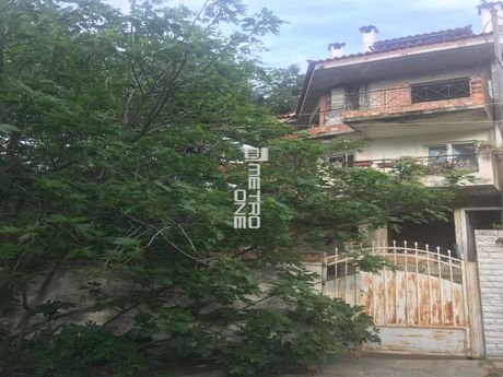 Land plot 230sqm for sale-Dionisos » Center