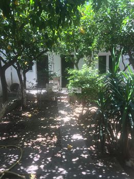 Business bulding 300sqm for sale-Marousi » Center