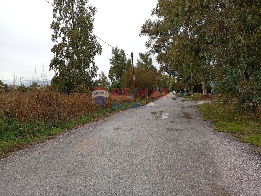 Οικόπεδο 702 τ.μ. πρός πώληση, Αθήνα - Ανατολικά Προάστια, Μαραθώνας