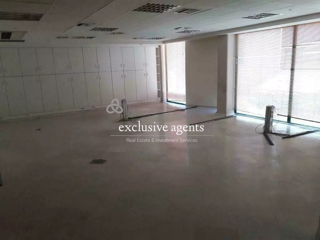 Επιχειρηματικό κτίριο 539 τ.μ. πρός πώληση, Πειραιάς, Χατζηκυριάκειο