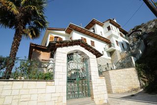 Μονοκατοικία 370 τ.μ. για πώληση