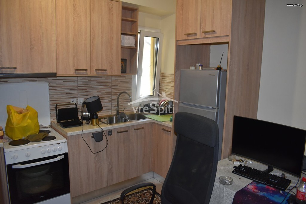 Επιχειρηματικό κτίριο 240 τ.μ. πρός πώληση, Ν. Ιωαννίνων, Πέραμα