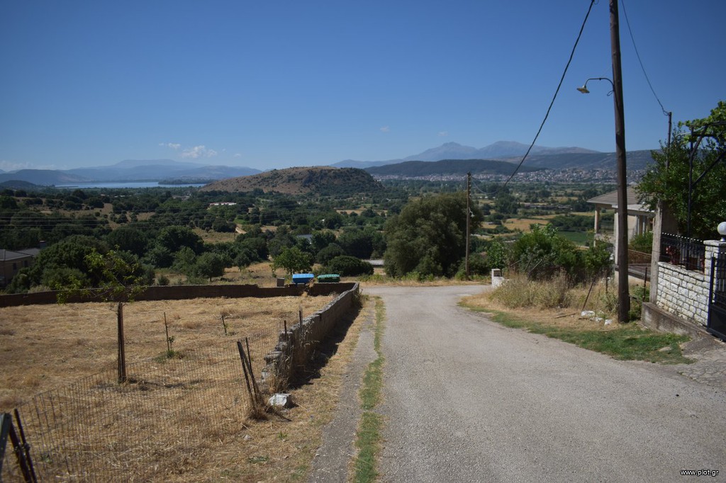 Οικόπεδο 1.006 τ.μ. προς πώληση, Κρύα