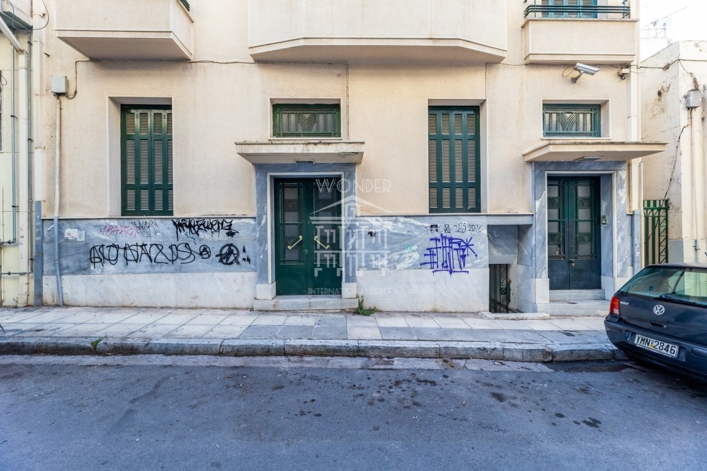 Κτίριο 300 τ.μ. προς πώληση, Πλατεία Αμερικής