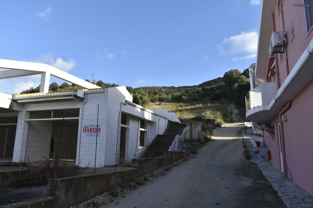 Επαγγελματικό 400 τ.μ. πρός πώληση, Ν. Πρέβεζας, Φανάρι