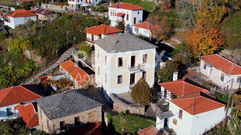 Μεζονέτα 348 τ.μ. πρός πώληση, Μαγνησία, Αγριά