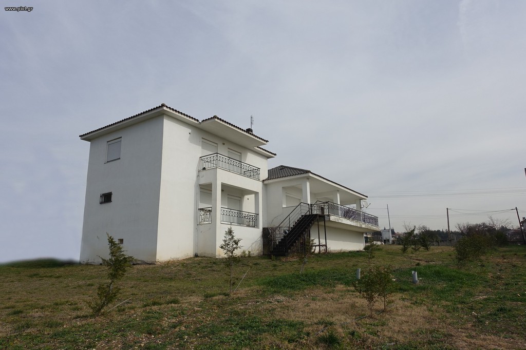 Μονοκατοικία 389 τ.μ. πρός ενοικίαση, Θεσσαλονίκη - Περιφ/Κοί Δήμοι, Ωραιόκαστρο