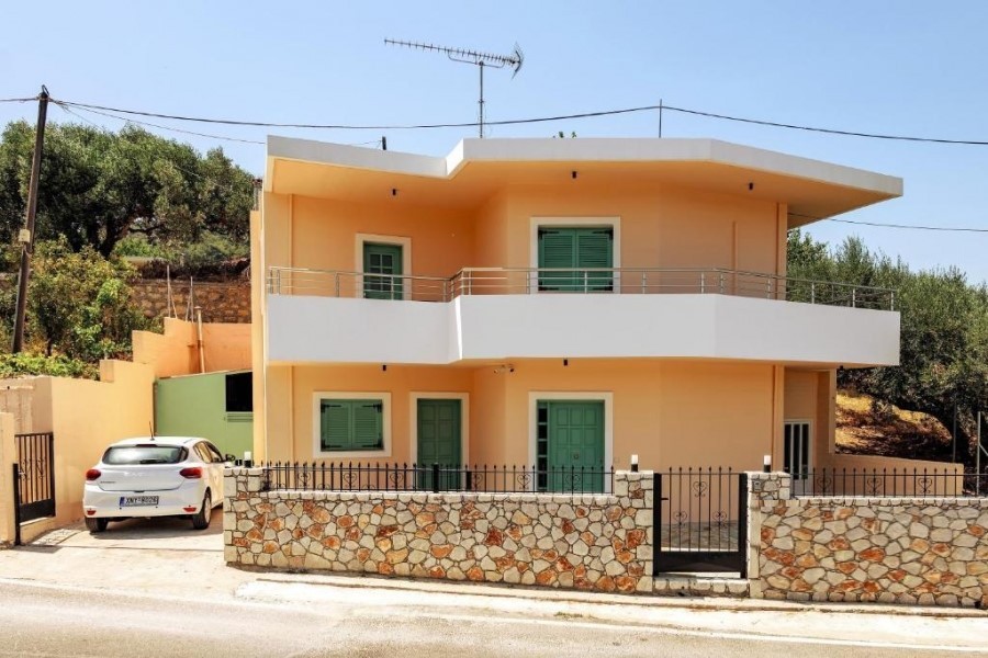 Κτίριο 144 τ.μ. πρός πώληση, Ν. Χανίων, Κολυμβάρι