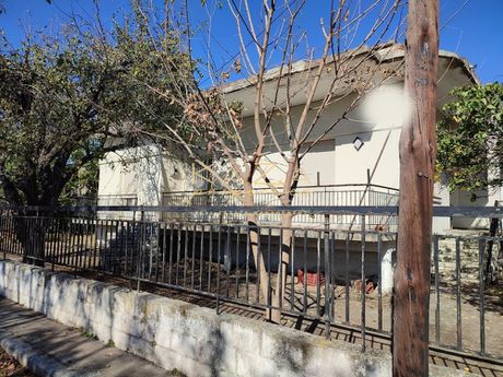 Μονοκατοικία 210τ.μ. για πώληση-Άγιος αθανάσιος » Αγχίαλος