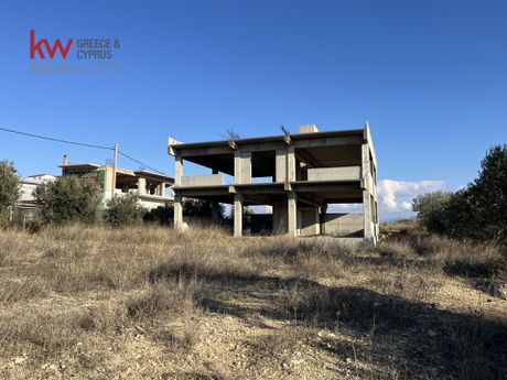 Επιχειρηματικό κτίριο 812τ.μ. για πώληση-Ραφήνα
