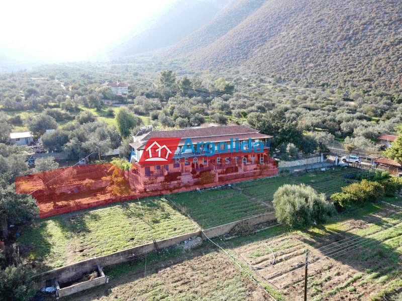 Συγκρότημα διαμερισμάτων 125 τ.μ. πρός πώληση, Αρκαδία, Βόρεια Κυνουρία