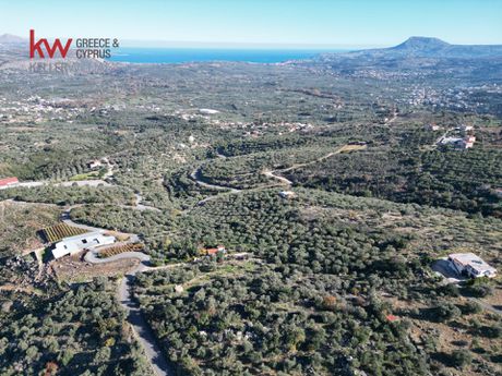 Land plot 6.607sqm for sale-Armenoi