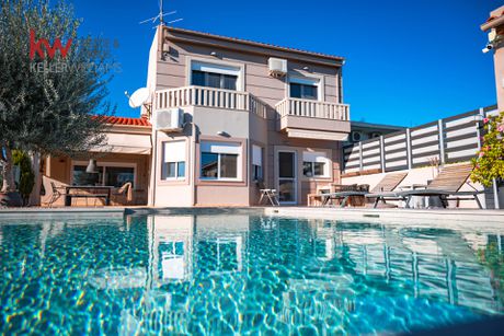Detached home 279sqm for sale-Velo