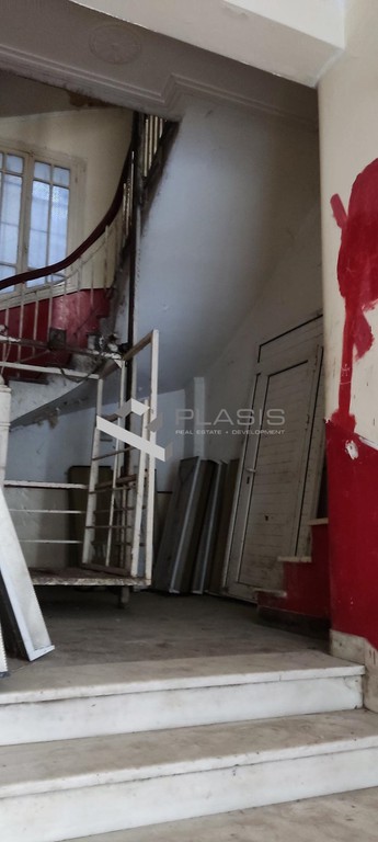 Επιχειρηματικό κτίριο 1.060 τ.μ. πρός πώληση, Αθήνα - Κέντρο, Κέντρο