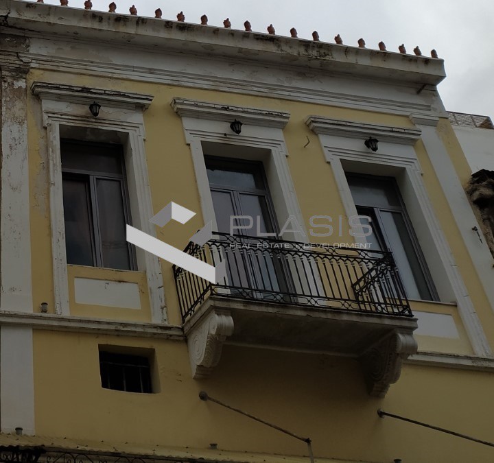 Επιχειρηματικό κτίριο 430 τ.μ. πρός πώληση, Πειραιάς, Λιμάνι