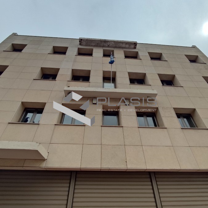 Επιχειρηματικό κτίριο 1.075 τ.μ. προς ενοικίαση, Πολύγωνο