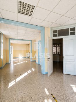 Επιχειρηματικό κτίριο 2.580 τ.μ. πρός πώληση