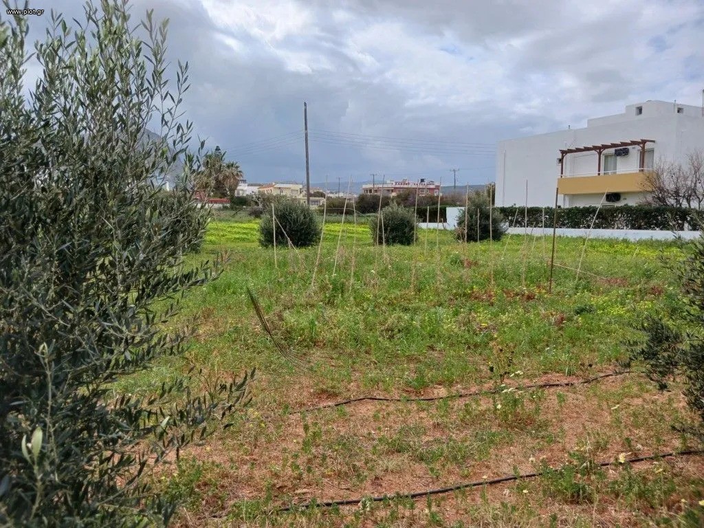 Οικόπεδο 812 τ.μ. πρός πώληση, Ν. Ηρακλείου, Γούβες